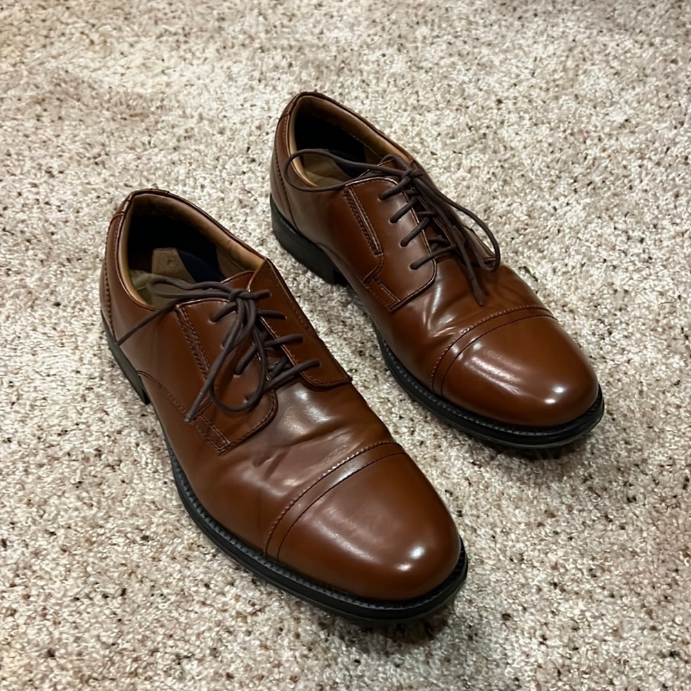 Mens Dockers brown Garfield dress shoe
